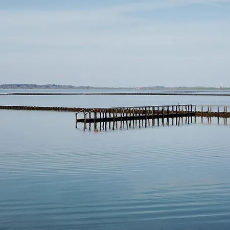 Moderne Küstenbutze #1 Im Beach-style Apartamento Mildstedt