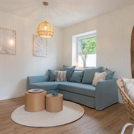 Moderne Küstenbutze #1 Im Beach-style Apartamento Mildstedt