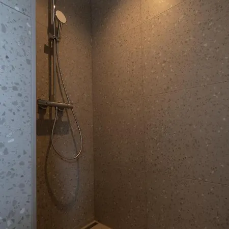 Moderne Küstenbutze #1 Im Beach-style Apartamento Mildstedt