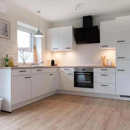 Moderne Küstenbutze #1 Im Beach-style Apartamento Mildstedt