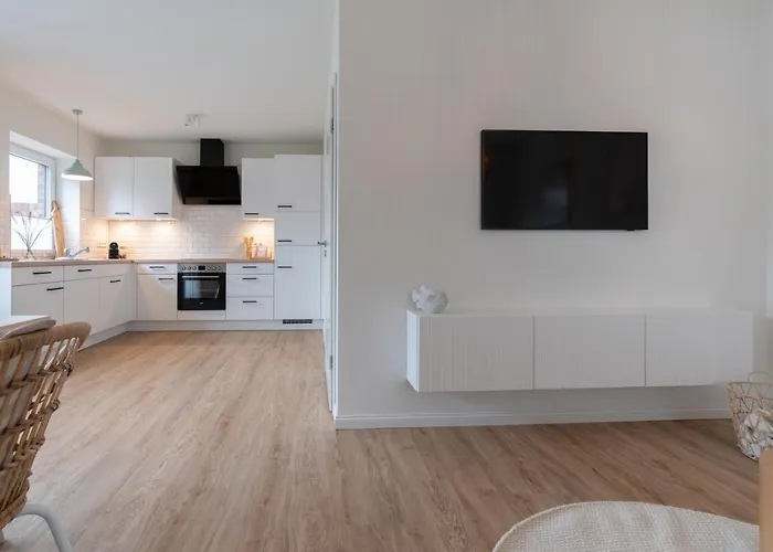 Moderne Kuestenbutze #1 Im Beach-style 아파트 Mildstedt